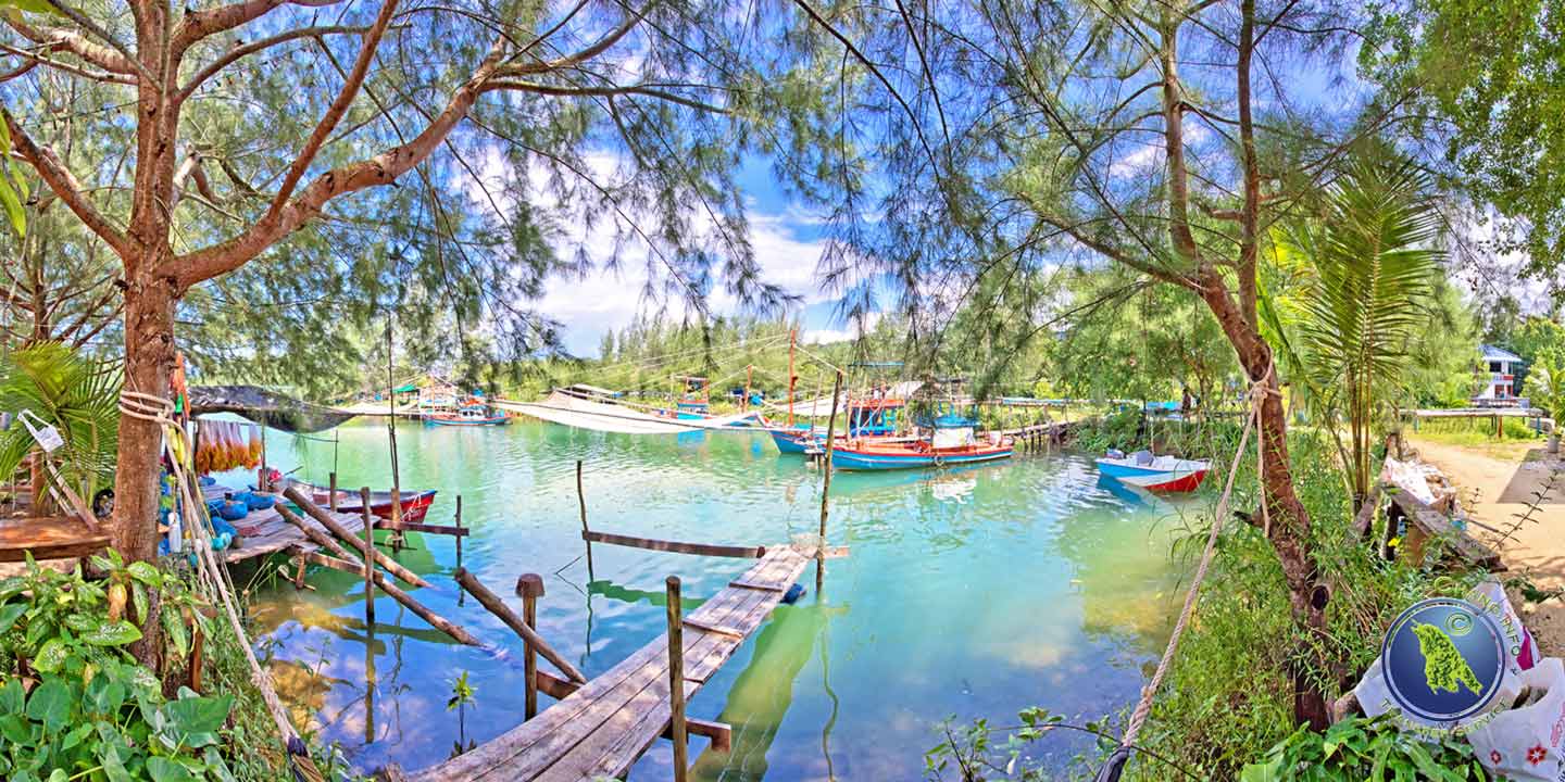 Hafen der Klong Son Bucht auf Koh Chang