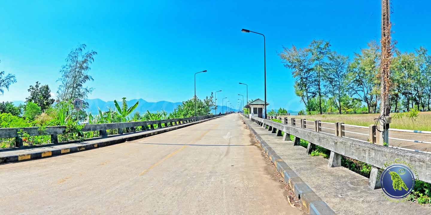Laem Ngop Pier (Khrom Luang Pier) am Festland zur Reise nach Koh Mak