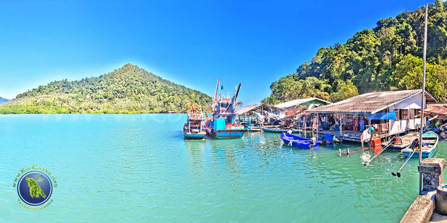 Salak Khok Bucht auf Koh Chang in Thailand